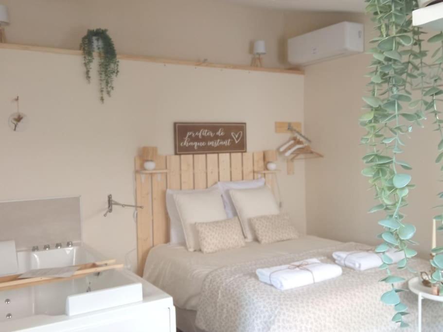 L'Atelier Des Reves Un Moment Magique Spa Prive Beaune  Exterior foto